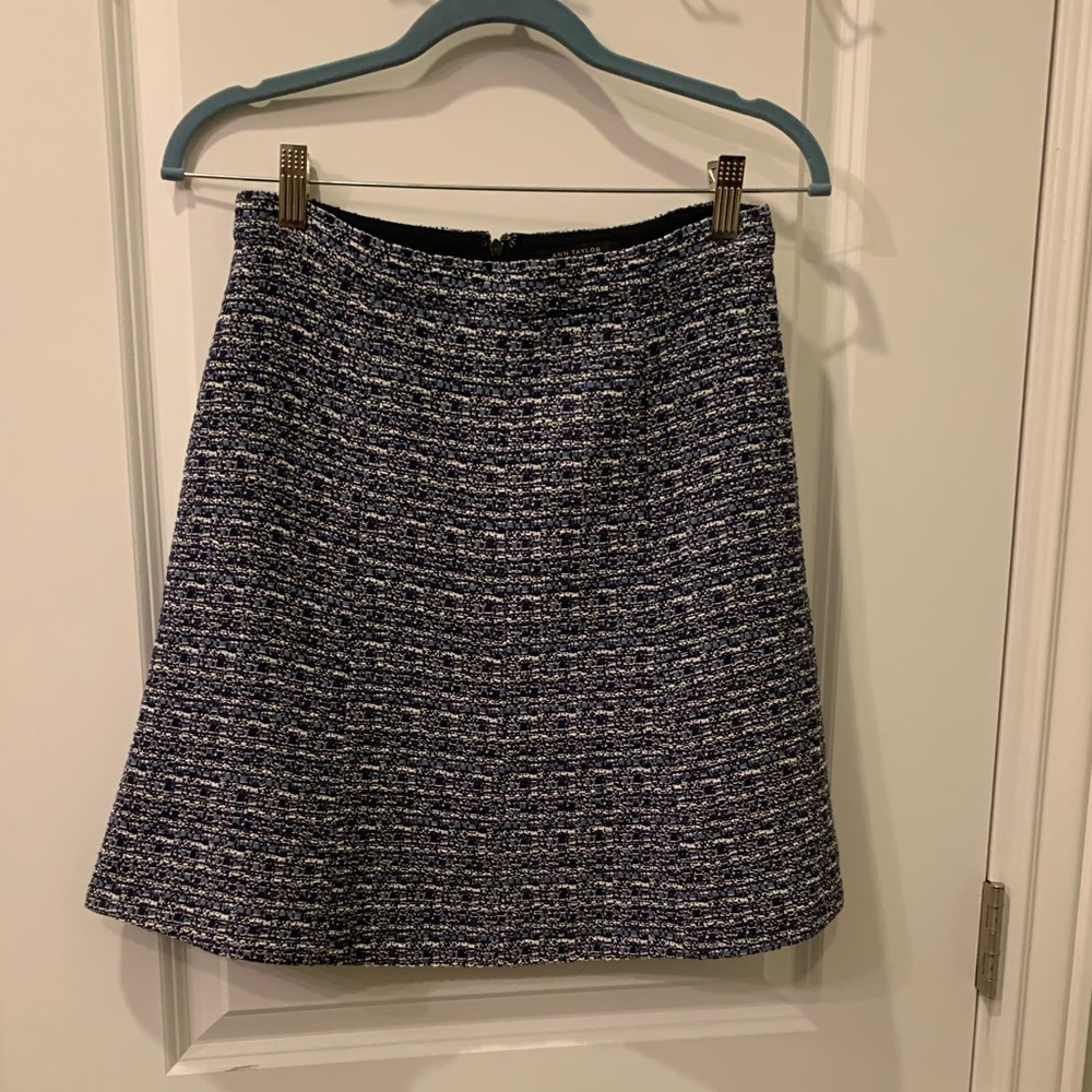 Ann Taylor flare tweed skirt like new size 2P